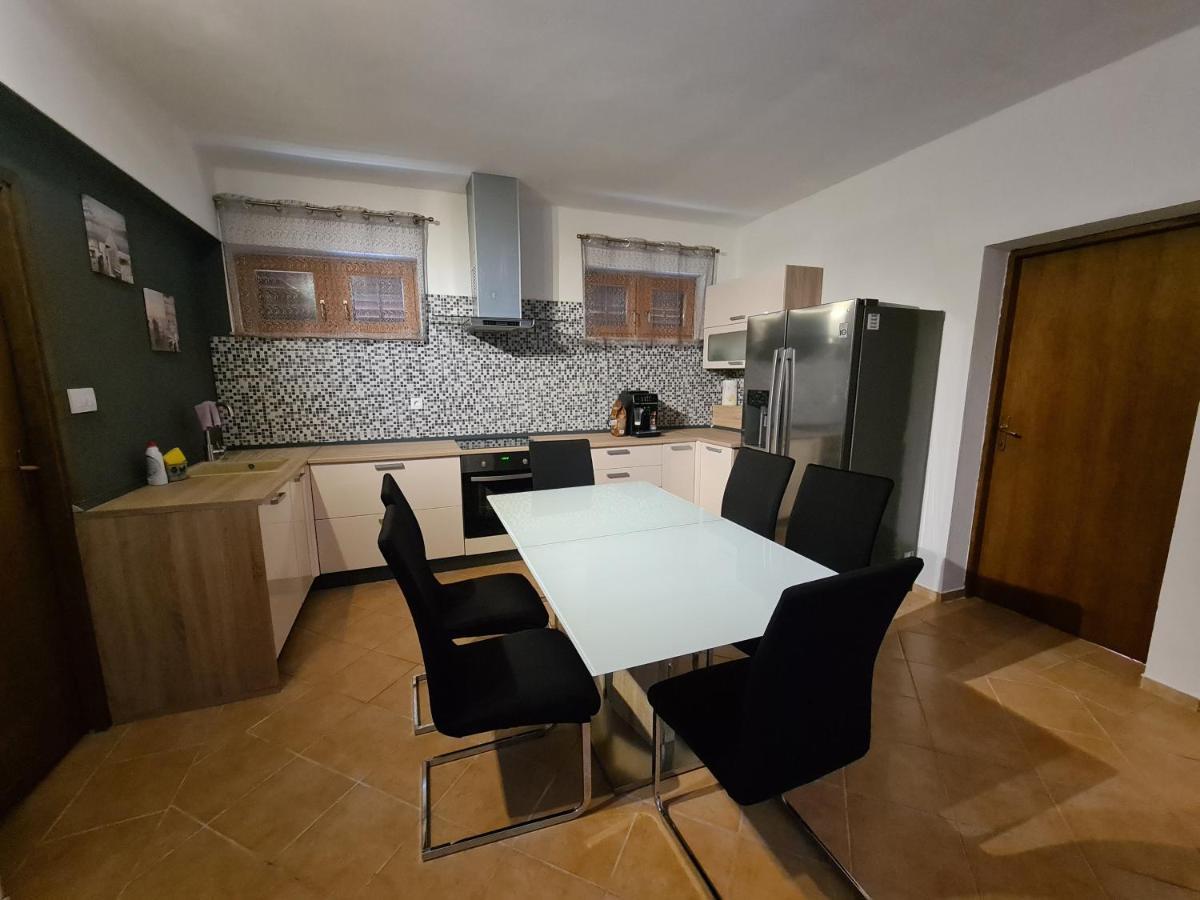 Apartman Mihaela فرسي المظهر الخارجي الصورة